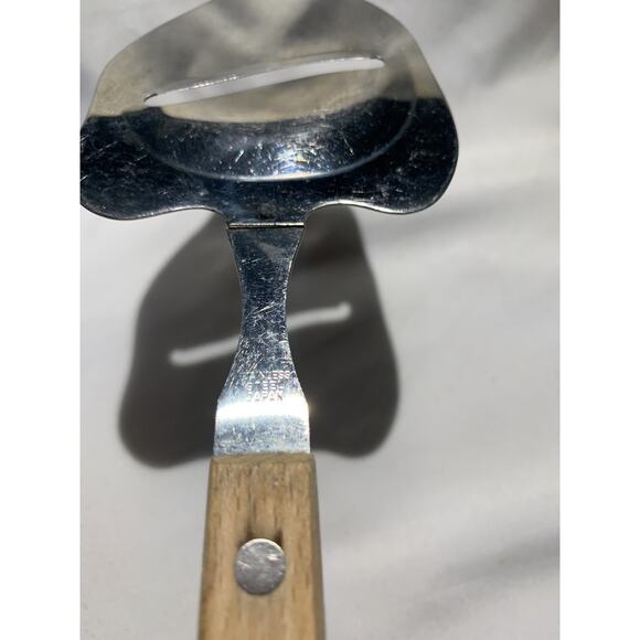 Vintage Stainless Cheese Slicer/Cutter Wooden Handle - Picture 4 of 4